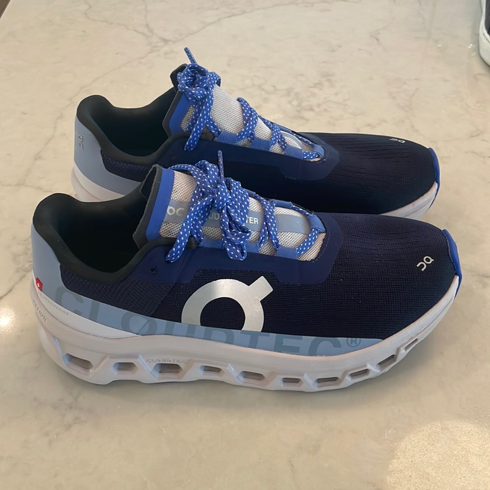 ON Cloud Running Shoes -CloudTec